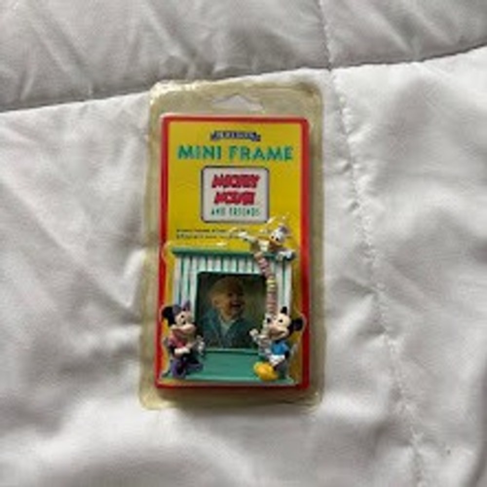 Vintage 80s 90s Holson Mickey Mouse and Friends Mini Photo Frame Magnet Easel